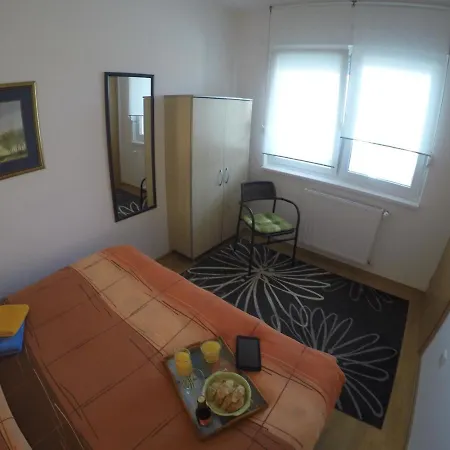 Maslacak, Dvosobni *