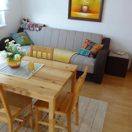 Maslacak, Dvosobni *