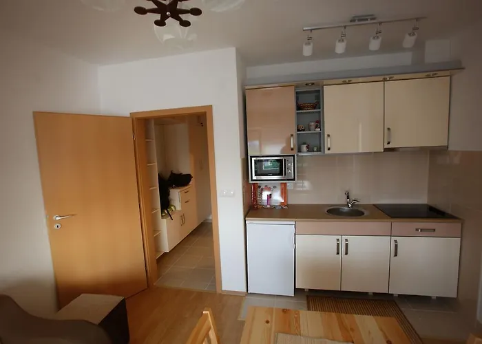 Maslacak, Dvosobni *