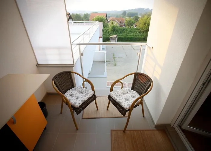 Maslacak, Dvosobni *